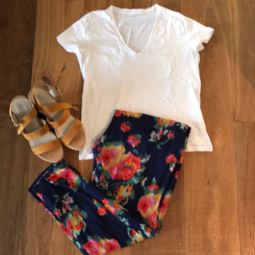 Joie 🌸 silk navy + floral pants